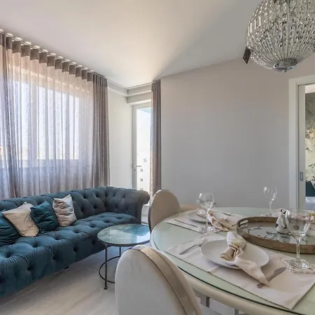 Boutique Style - 2 Bedroom Apartment- Ta'Xbiex, Sliema Area Ta Xbiex Zewnętrze zdjęcie