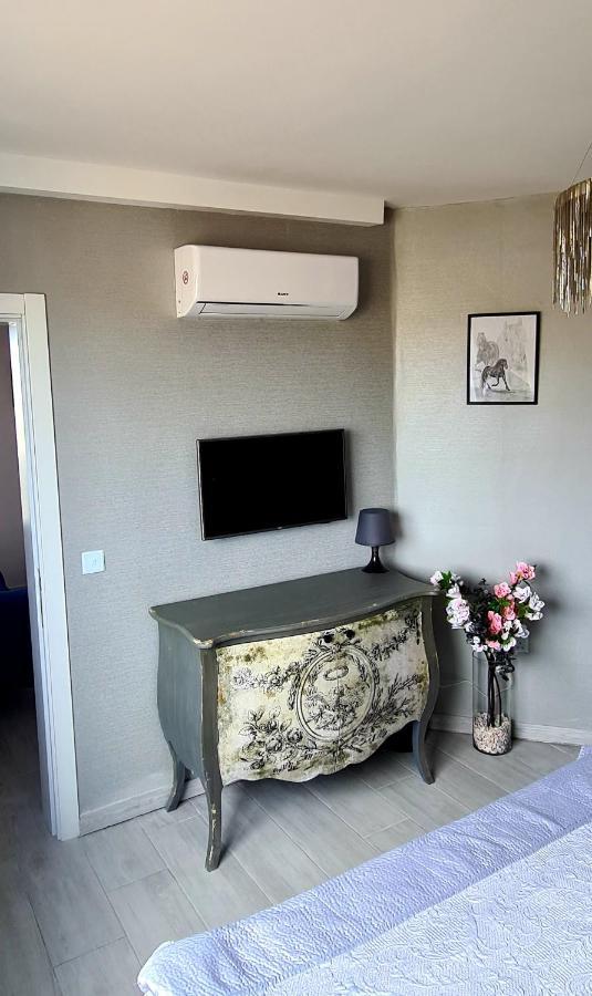 Boutique Style - 2 Bedroom Apartment- Ta'xbiex, Sliema Area Apartment *